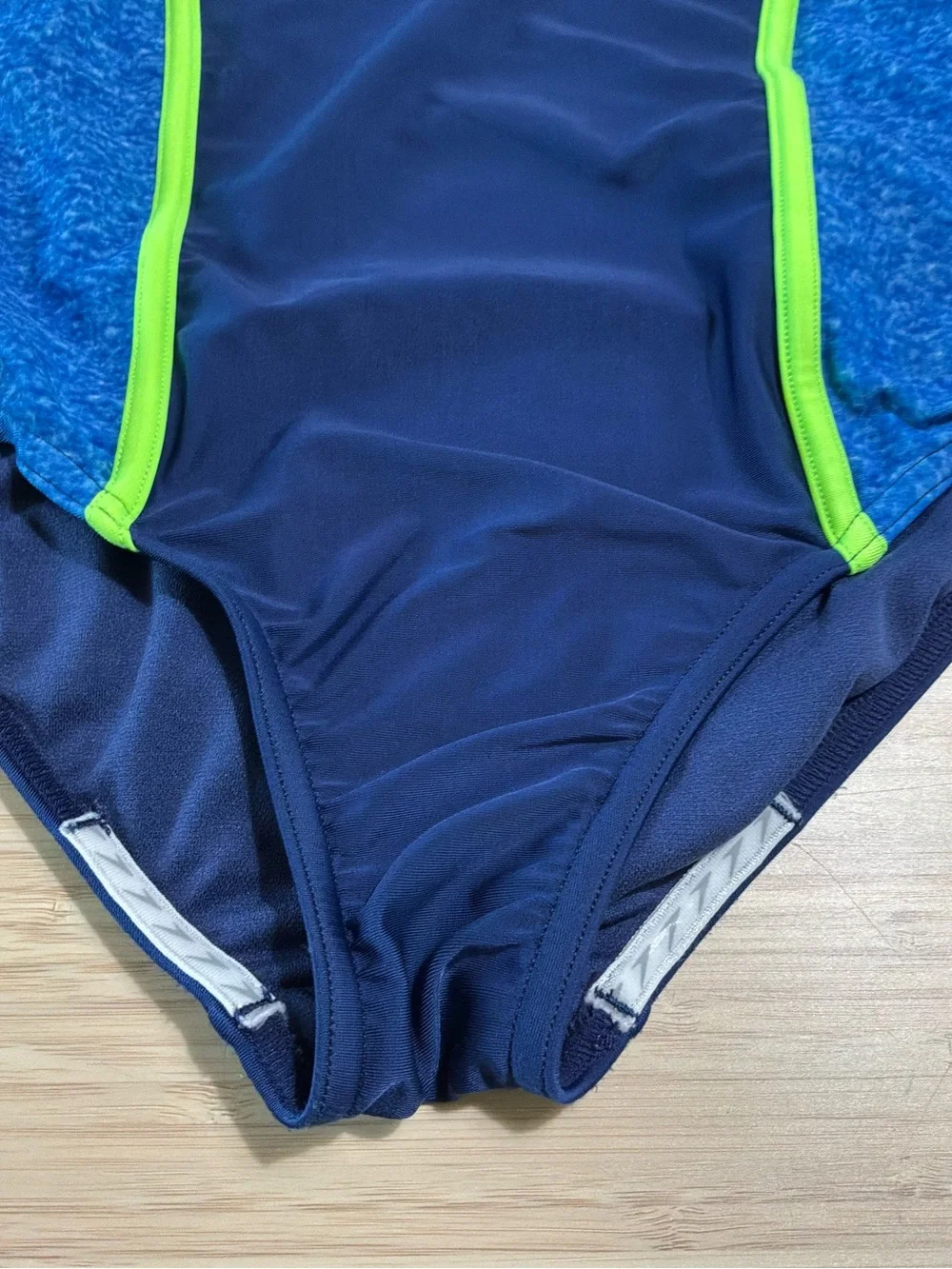 Speedo Girls Navy One-Piece Swimsuit Medium